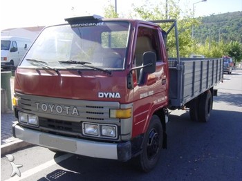 Toyota Dyna BU84 - Mažas savivartis
