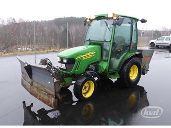 John-Deere 2520 Tractor with plow and spreader - Komunalinė/ Specializuota technika