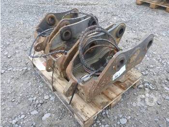 Geith Quantity Of 3 Hydraulic Couplers - Padargas
