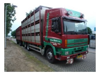 Furgonas sunkvežimis pervežimui gyvūnų DAF 85 330: foto 1