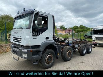 Važiuoklės sunkvežimis Iveco Trakker 380 4-Achser  Fahrgestell Tankwagen: foto 1