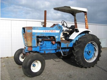Traktorius Ford 8000: foto 1