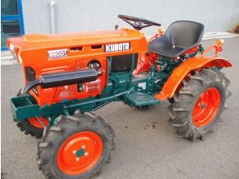 Traktorius Kubota B6001 DT - 4X4: foto 1