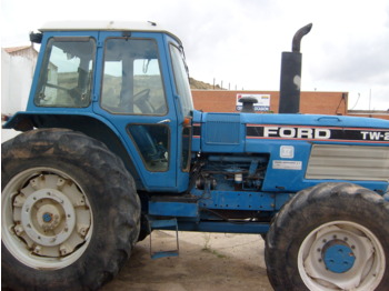 FORD TW 25 - Traktorius