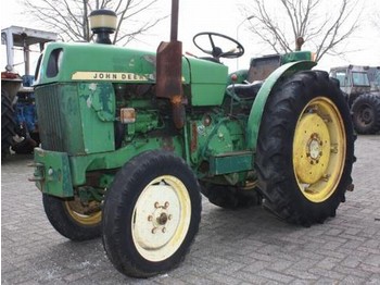 John Deere 1030 - Traktorius