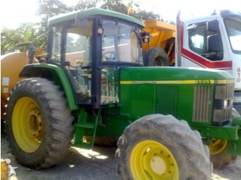 John Deere 6505 - Traktorius