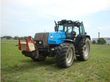 Valtra 8550 - Traktorius